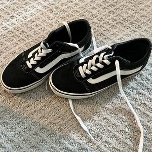 Women’s Vans Old Skool Shoe